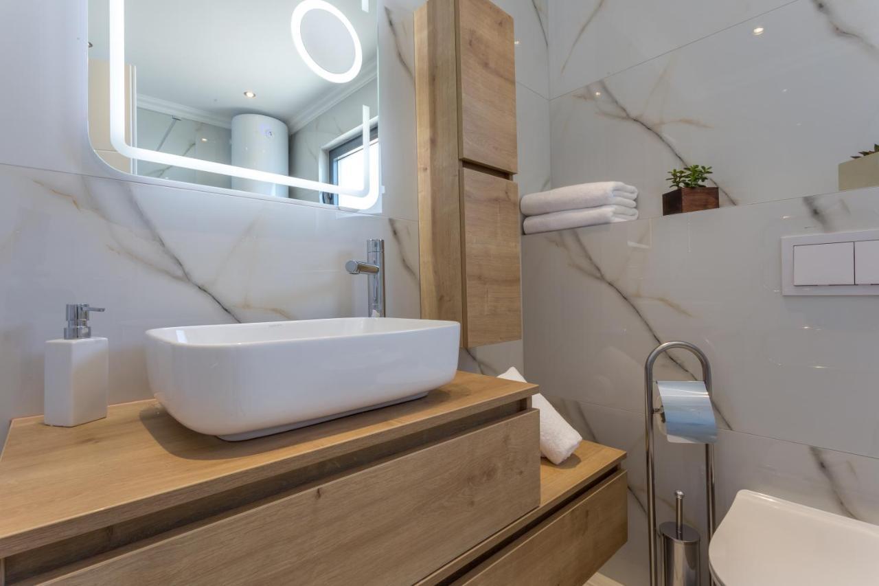 Pleasure Bol Apartment Екстериор снимка