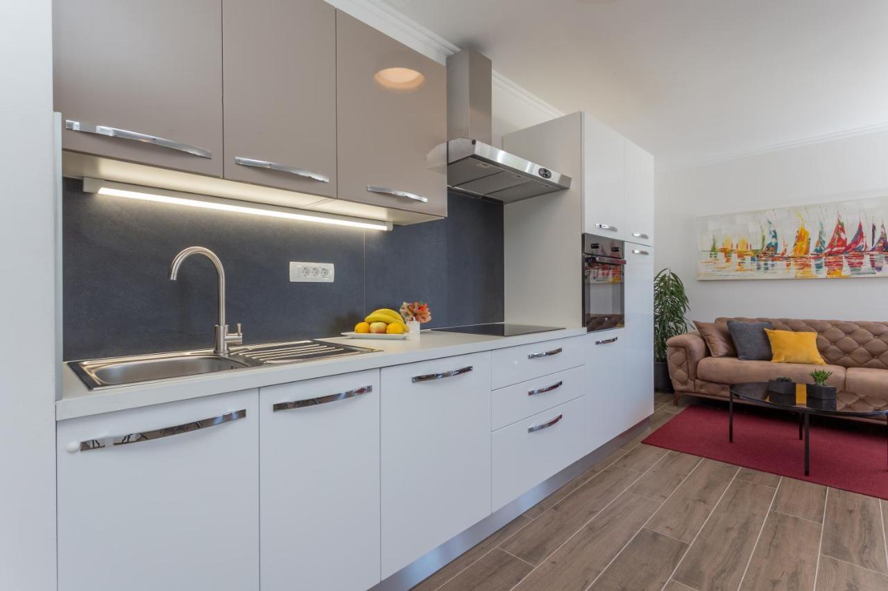 Pleasure Bol Apartment Екстериор снимка