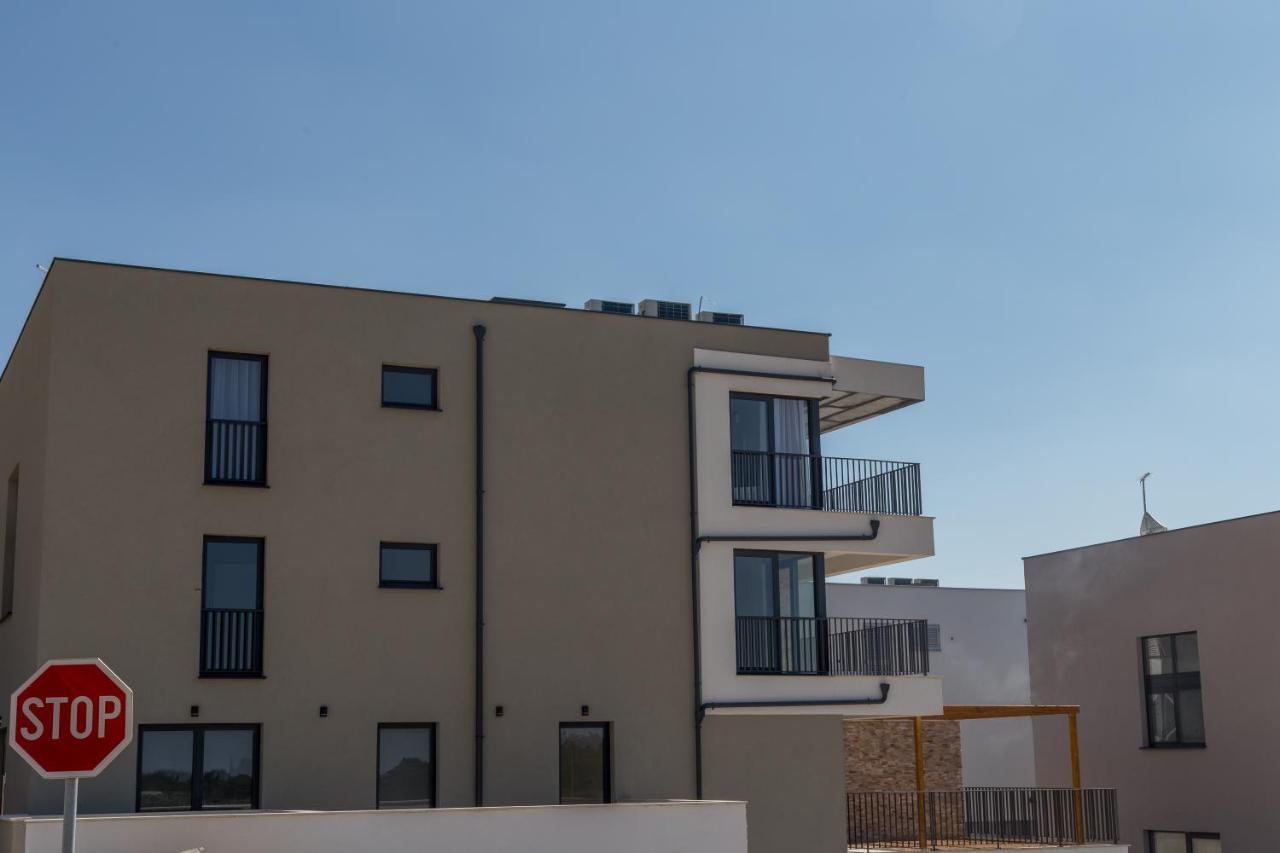 Pleasure Bol Apartment Екстериор снимка